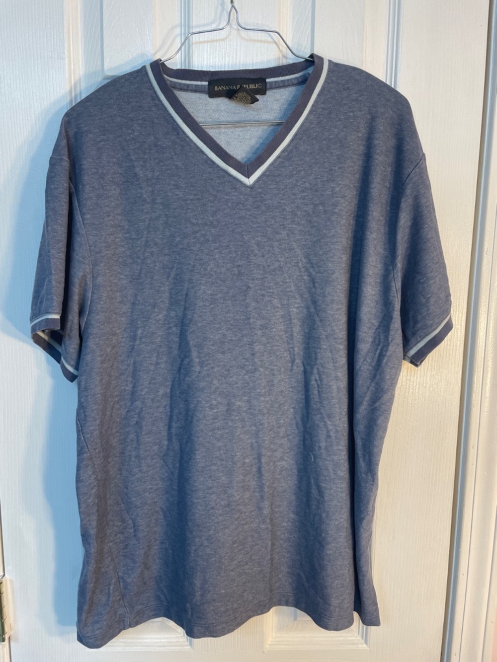 Banana Republic Heather Blue V-Neck Tee with White Trim